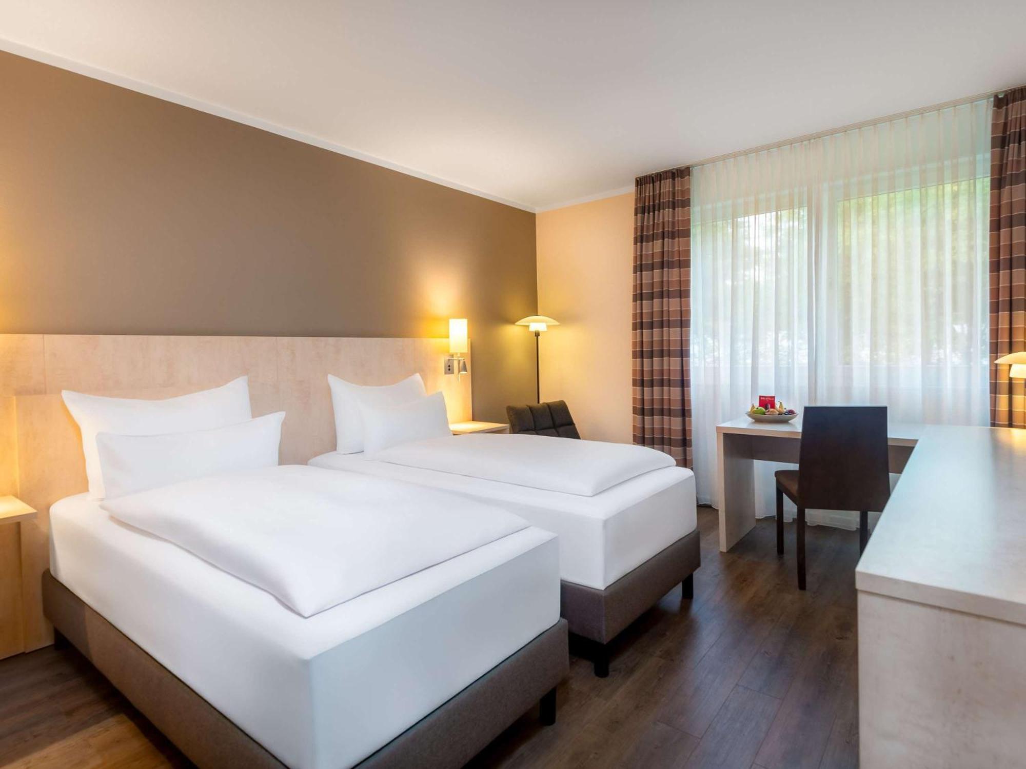 Mercure Hotel Bielefeld Johannisberg Bagian luar foto